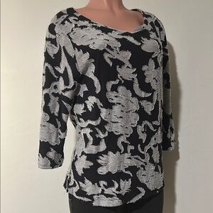 LOFT 3/4 Sleeve Black & White Floral Stitch Pattern Blouse Women's Large Top.